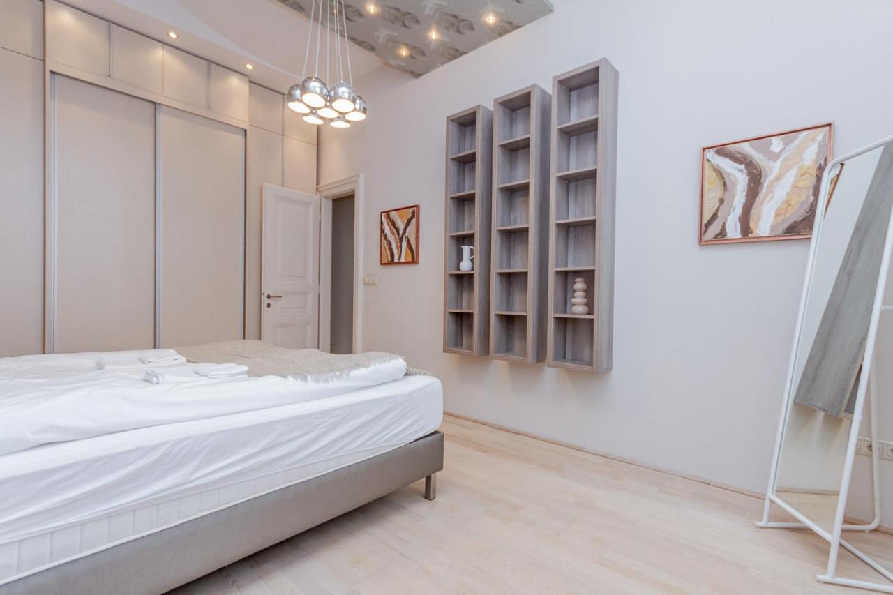 Andrassy Str. Luxury Apartment Boedapest Buitenkant foto