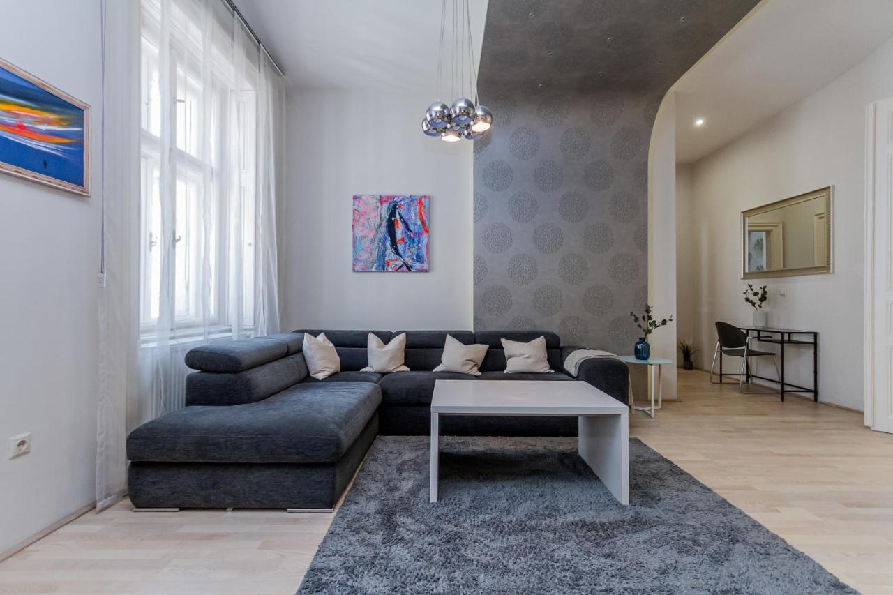 Andrassy Str. Luxury Apartment Boedapest Buitenkant foto