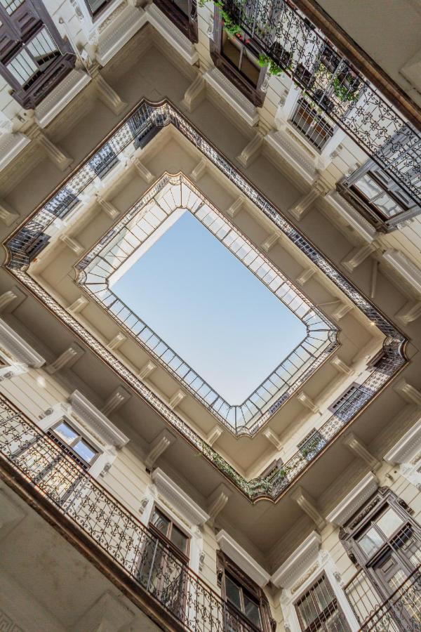 Andrassy Str. Luxury Apartment Boedapest Buitenkant foto